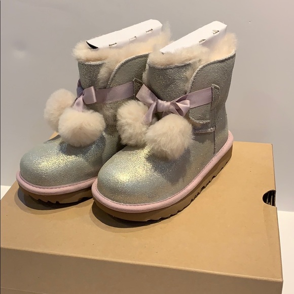 ugg gita metallic